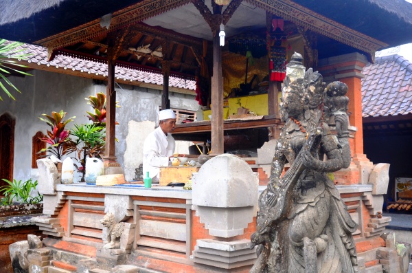 Balinese family priest