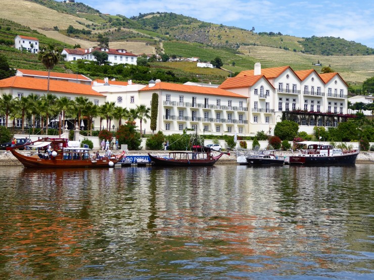 electric boat trip Douro River Porto